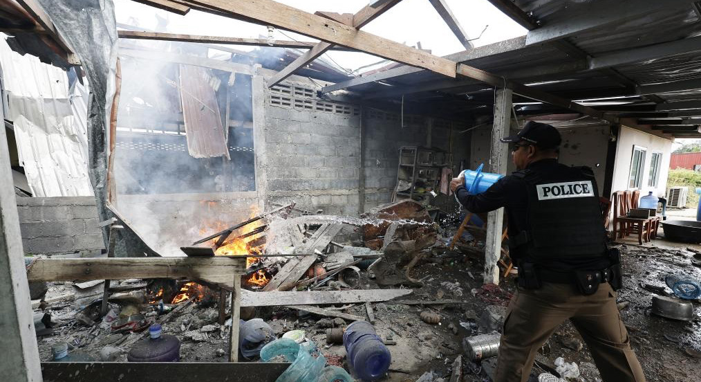 泰國素林府：被炮火損毀的房屋